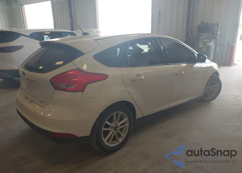 2015 Ford Focus Se z USA, uszkodzony, nr VIN 1FADP3K20FL288709
